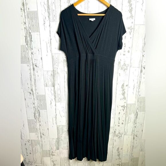 J. JILL Solid Black T-Shirt Comfy Casual Jersey Dress Stretch Knit Size Small - Picture 1 of 9
